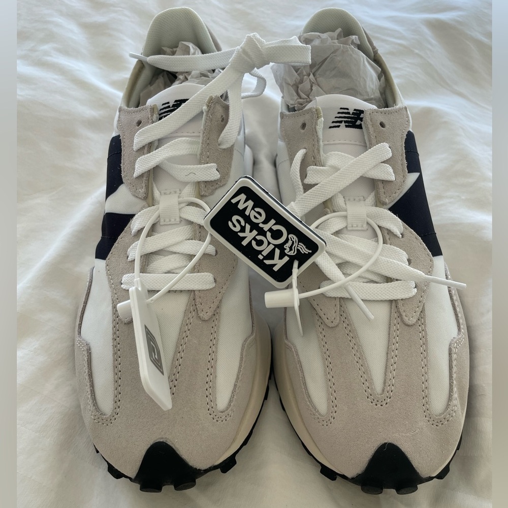 New Balance 327 Sneakers in Sea Salt/White/Black